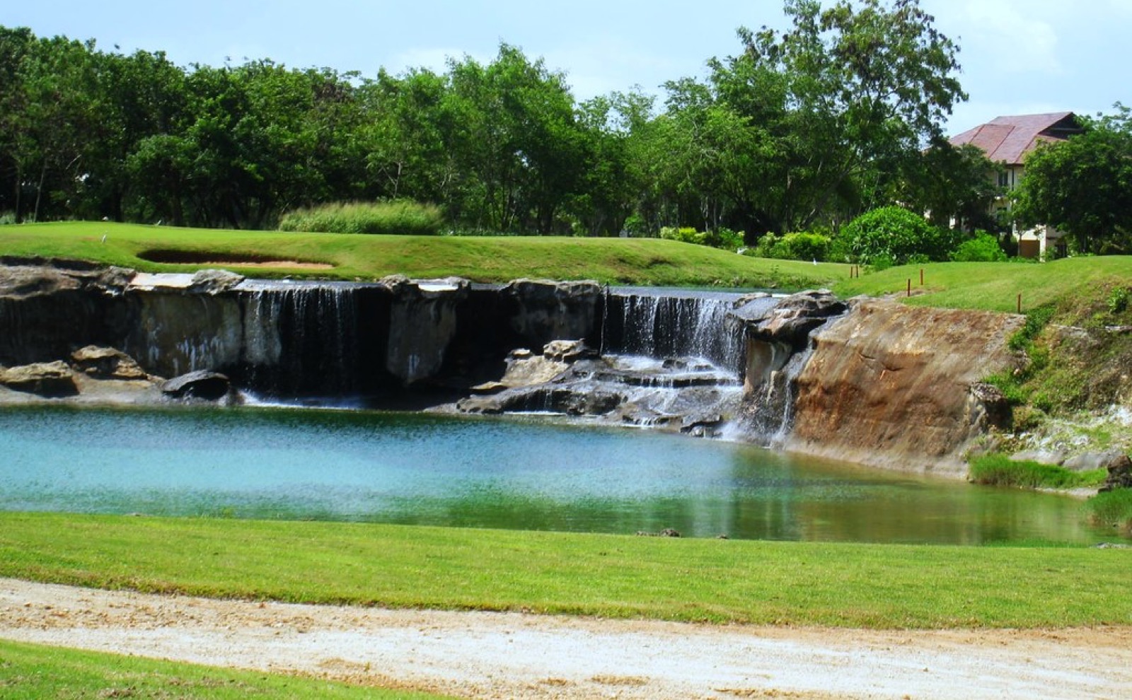 Amenidades, comunidad y plusvalía en La Estancia Golf Resort